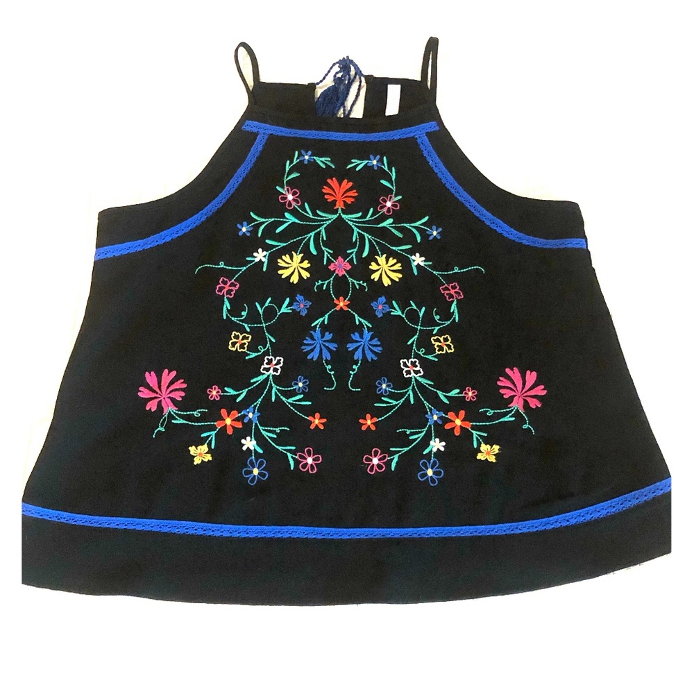 Floral print sleeveless blouse